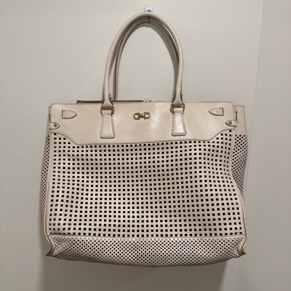Authentic Salvatore Ferragamo Pre Owned Leather Tote Bag